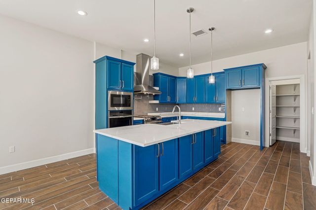 972 PELLEGRINO Avenue, El Paso, TX 79932