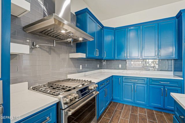 972 PELLEGRINO Avenue, El Paso, TX 79932