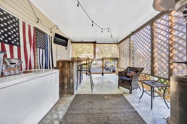 55 Beachview LN, Troutville, VA 24175