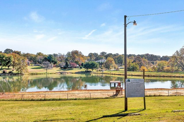 55 Beachview LN, Troutville, VA 24175