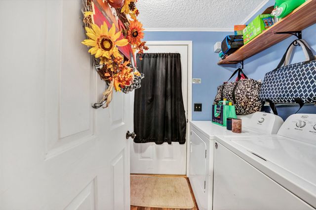 55 Beachview LN, Troutville, VA 24175