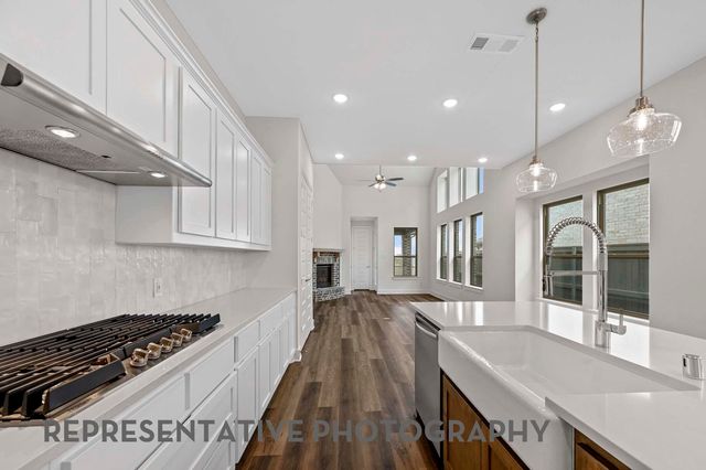 7582 Epiphany Way, Midlothian, TX 76084