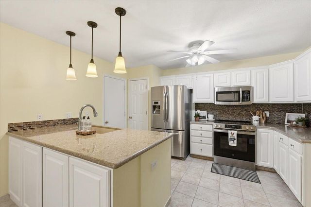 105 E DEER Lane, Plattsmouth, NE 68048