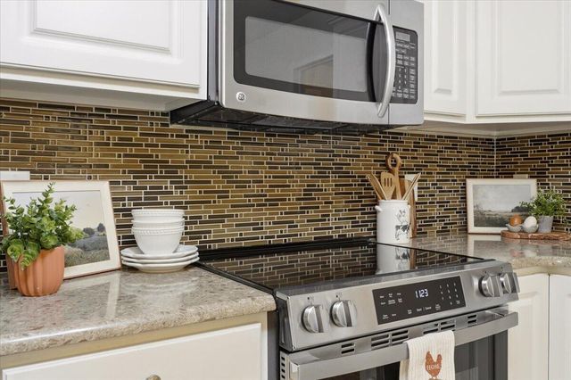 105 E DEER Lane, Plattsmouth, NE 68048