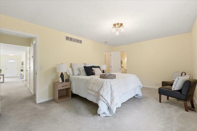 105 E DEER Lane, Plattsmouth, NE 68048
