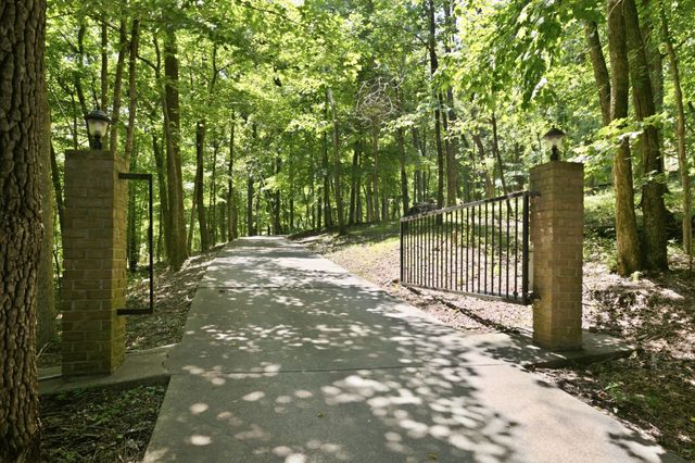 2261 Skinner Rd, Nolensville, TN 37135
