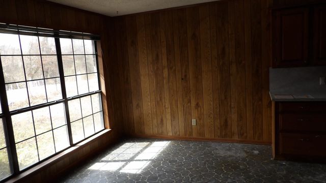 8779 TX HWY 11, Hughes Springs, TX 75656