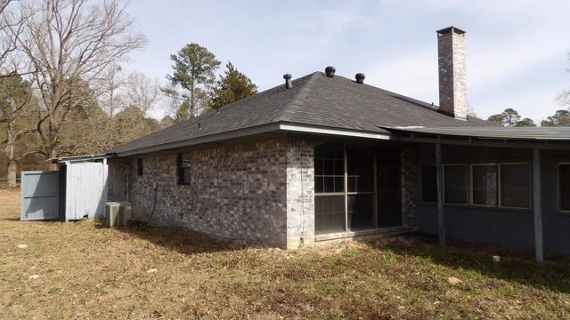 8779 TX HWY 11, Hughes Springs, TX 75656