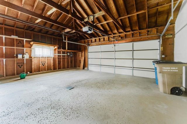 2897 OMRO ROAD, Oshkosh, WI 54904