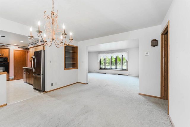 2897 OMRO ROAD, Oshkosh, WI 54904