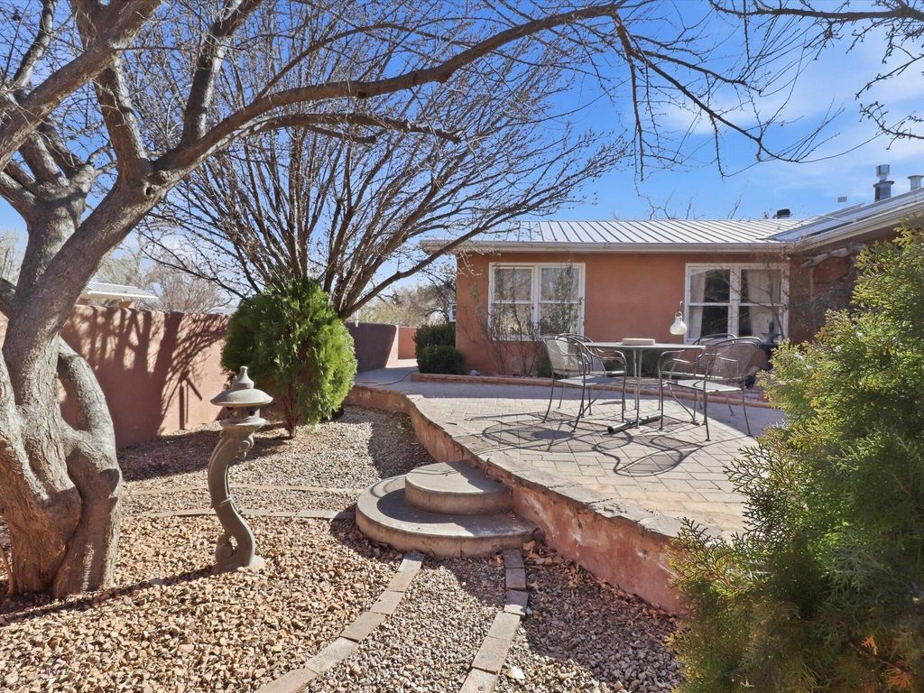 Image 30 of property listing at 07 Wildwood Lane, Peralta, NM 87042