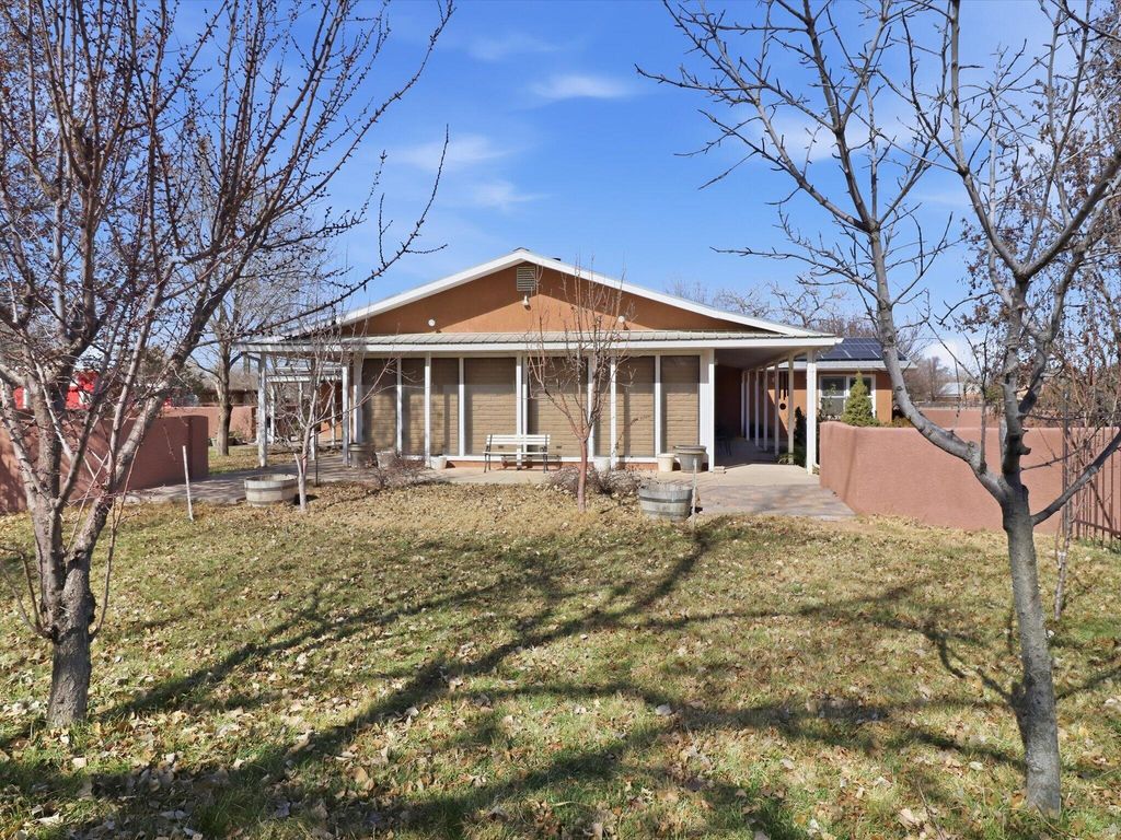 Image 31 of property listing at 07 Wildwood Lane, Peralta, NM 87042