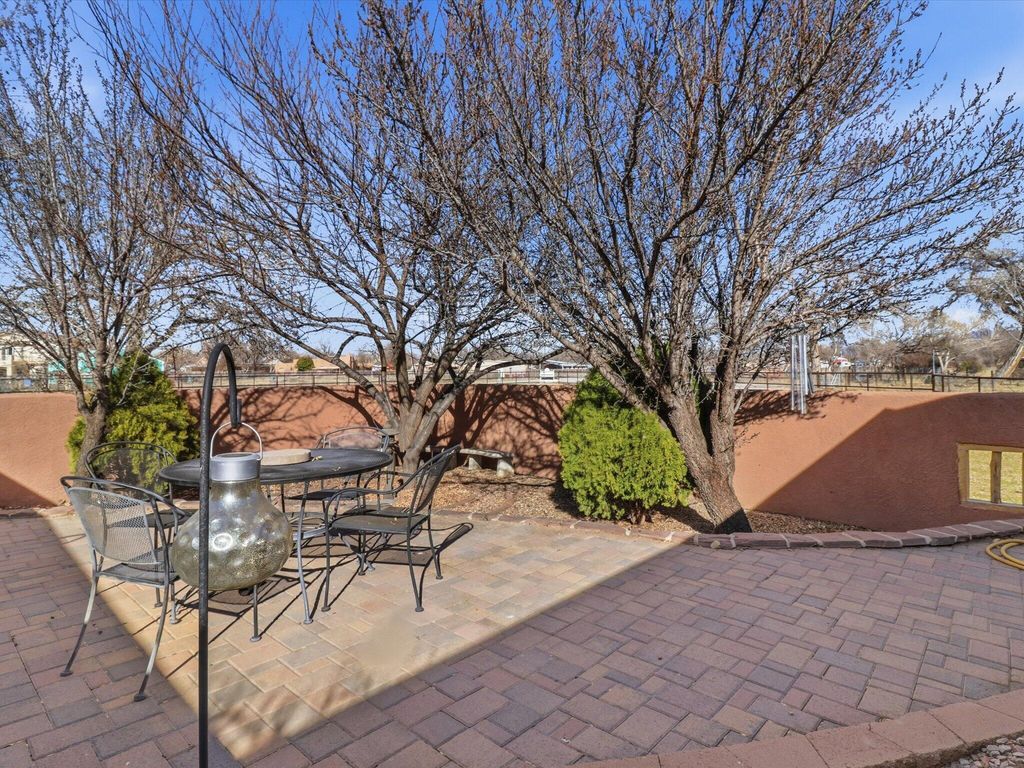 Image 32 of property listing at 07 Wildwood Lane, Peralta, NM 87042