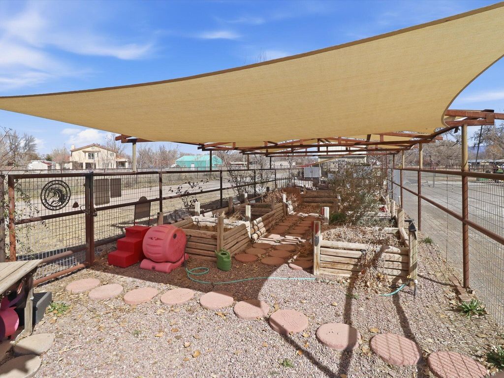 Image 39 of property listing at 07 Wildwood Lane, Peralta, NM 87042