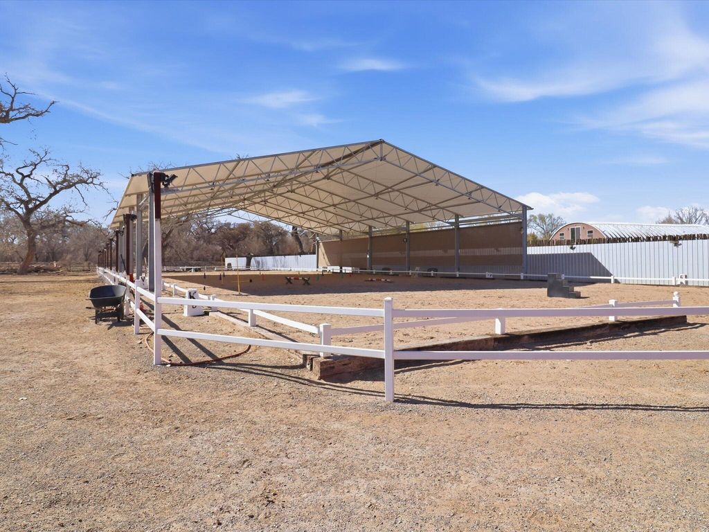 Image 45 of property listing at 07 Wildwood Lane, Peralta, NM 87042