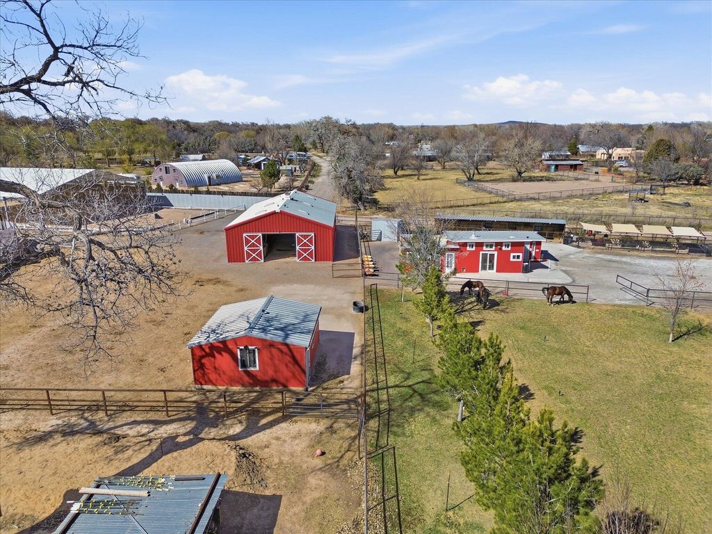 Image 49 of property listing at 07 Wildwood Lane, Peralta, NM 87042