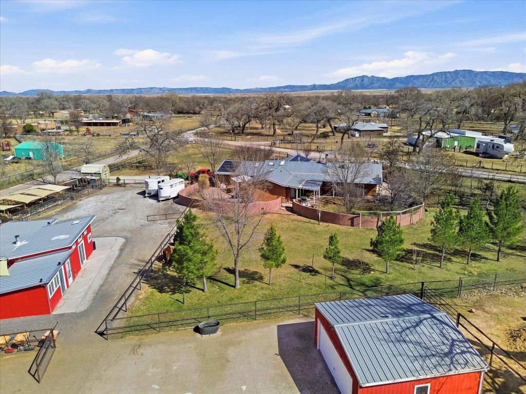 Image 51 of property listing at 07 Wildwood Lane, Peralta, NM 87042