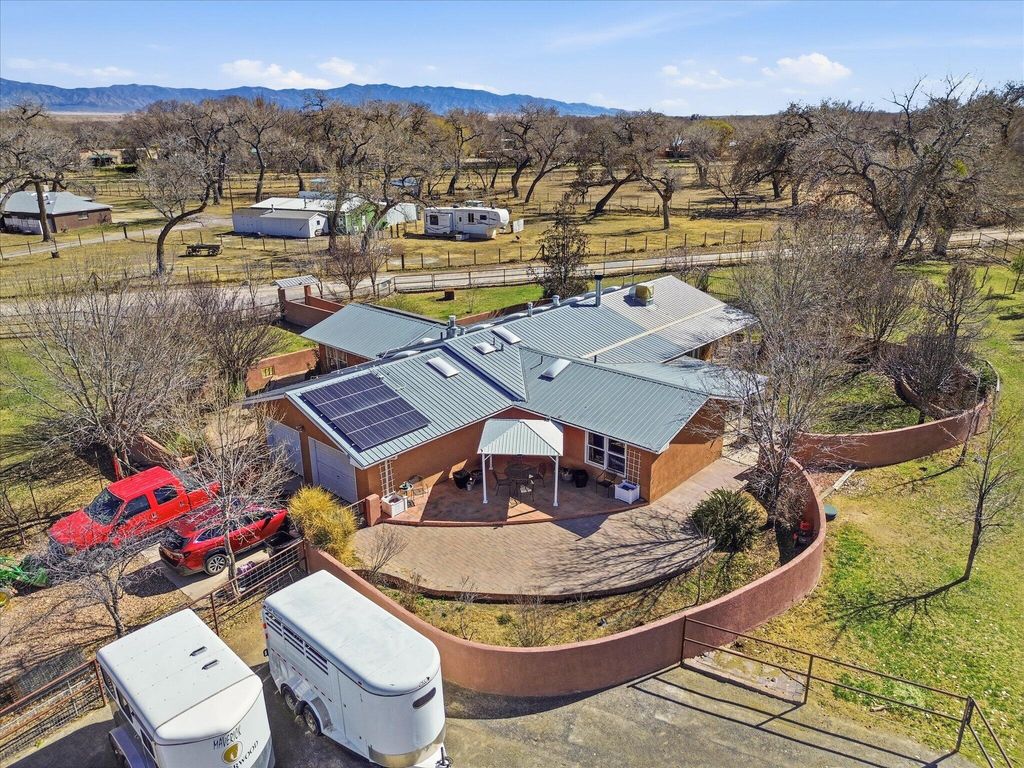 Image 58 of property listing at 07 Wildwood Lane, Peralta, NM 87042