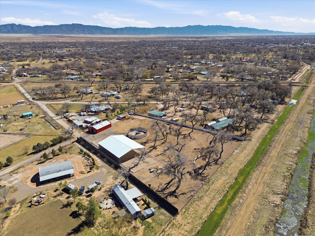 Image 63 of property listing at 07 Wildwood Lane, Peralta, NM 87042