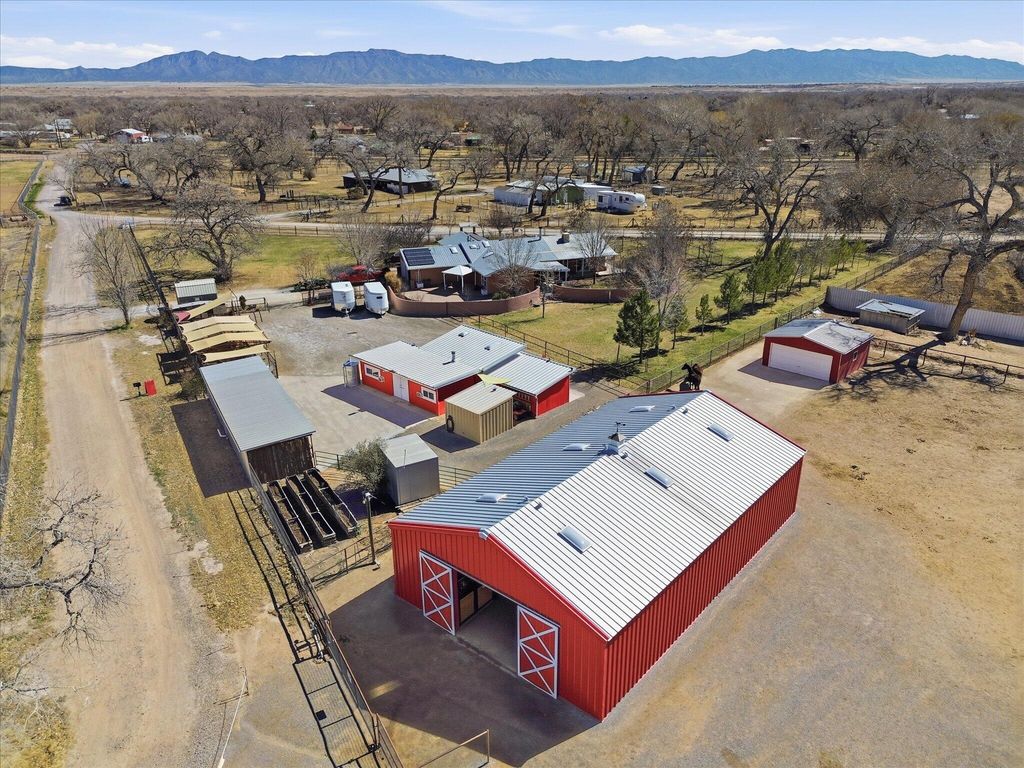 Image 71 of property listing at 07 Wildwood Lane, Peralta, NM 87042