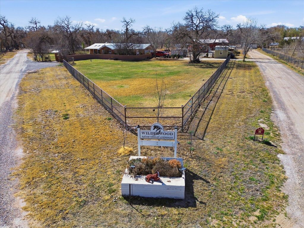 Image 77 of property listing at 07 Wildwood Lane, Peralta, NM 87042