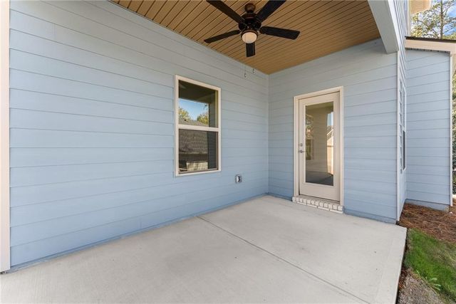 285 Magnolia Villas Drive, Cornelia, GA 30531