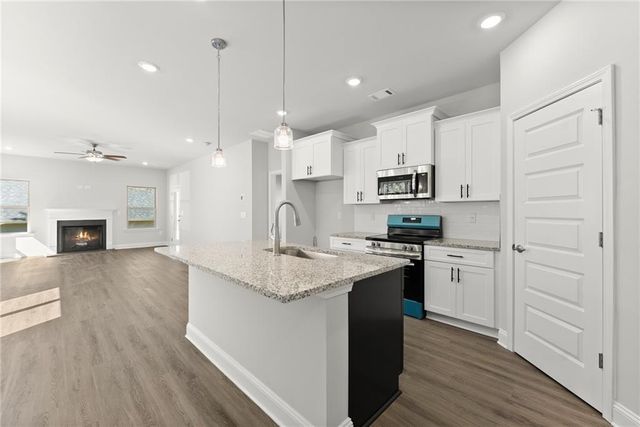 285 Magnolia Villas Drive, Cornelia, GA 30531