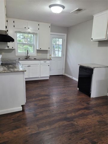 822 Retama Street, La Marque, TX 77568