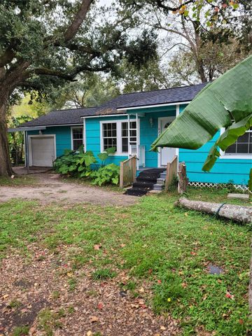 822 Retama Street, La Marque, TX 77568