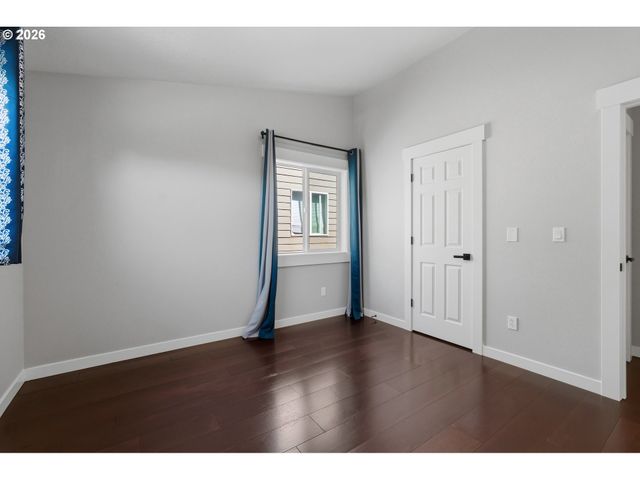 4524 Se OAKHURST St, Hillsboro, OR 97123