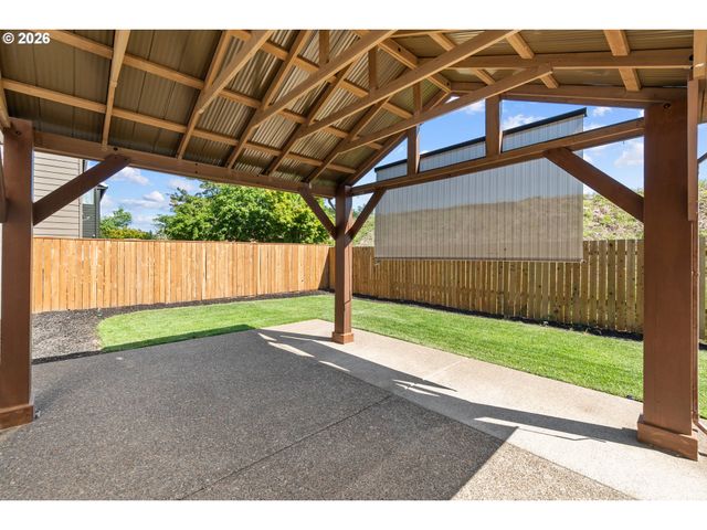 4524 Se OAKHURST St, Hillsboro, OR 97123