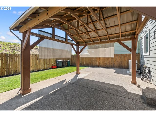 4524 Se OAKHURST St, Hillsboro, OR 97123