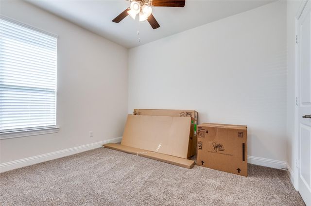 3205 Platinum Road, Aubrey, TX 76227