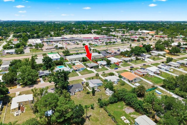 1111 61ST AVENUE N, St Petersburg, FL 33703