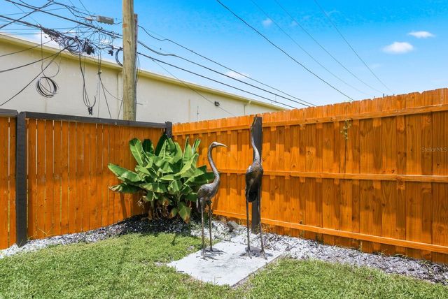 1111 61ST AVENUE N, St Petersburg, FL 33703