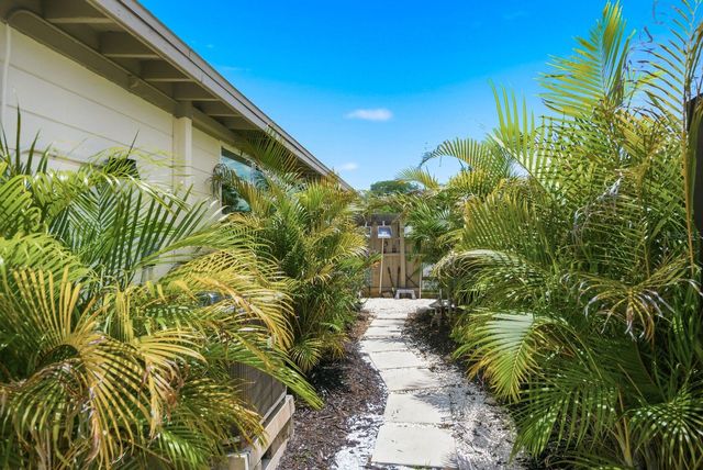 1111 61ST AVENUE N, St Petersburg, FL 33703
