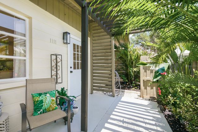 1111 61ST AVENUE N, St Petersburg, FL 33703