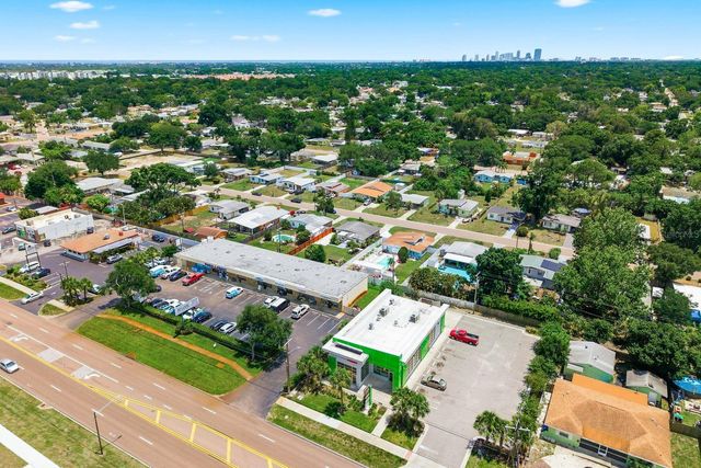 1111 61ST AVENUE N, St Petersburg, FL 33703