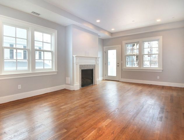 46 O St 46, Boston, MA 02127