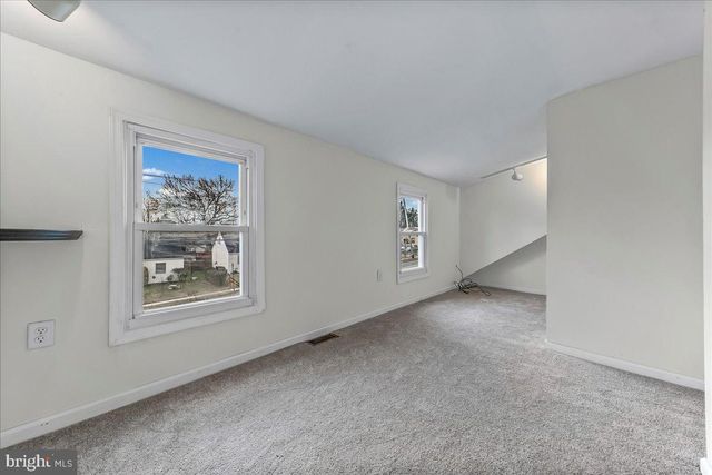 1910 DUTTON MILL RD, Aston, PA 19014