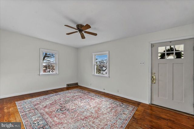 1910 DUTTON MILL RD, Aston, PA 19014