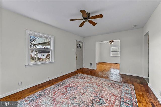 1910 DUTTON MILL RD, Aston, PA 19014