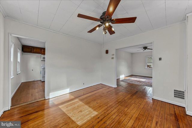 1910 DUTTON MILL RD, Aston, PA 19014