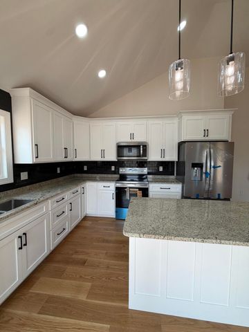 226 Falls Creek Way, Somerset, KY 42501