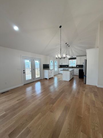 226 Falls Creek Way, Somerset, KY 42501