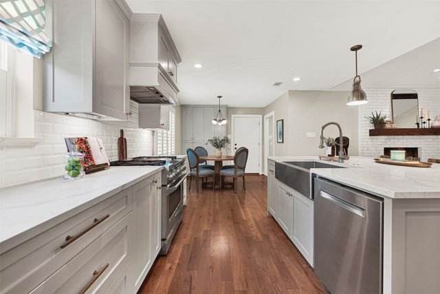 2712 Forest Grove Drive, Richardson, TX 75080