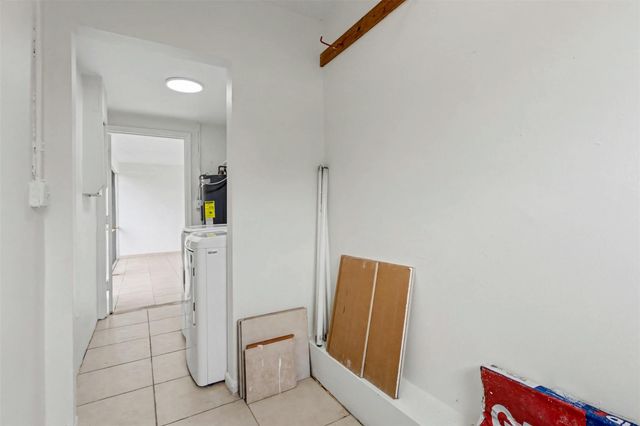 6821-6825 NW 11th Place 6825, Plantation, FL 33313