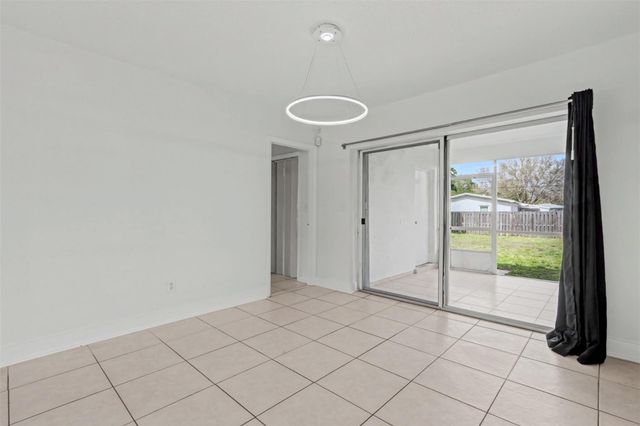 6821-6825 NW 11th Place 6825, Plantation, FL 33313