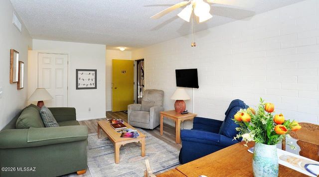 8050 E Broadway Boulevard D105, Tucson, AZ 85710