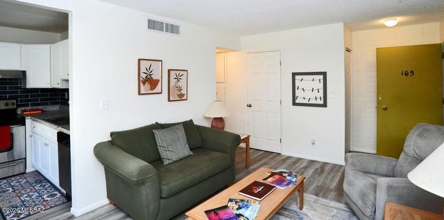 8050 E Broadway Boulevard D105, Tucson, AZ 85710